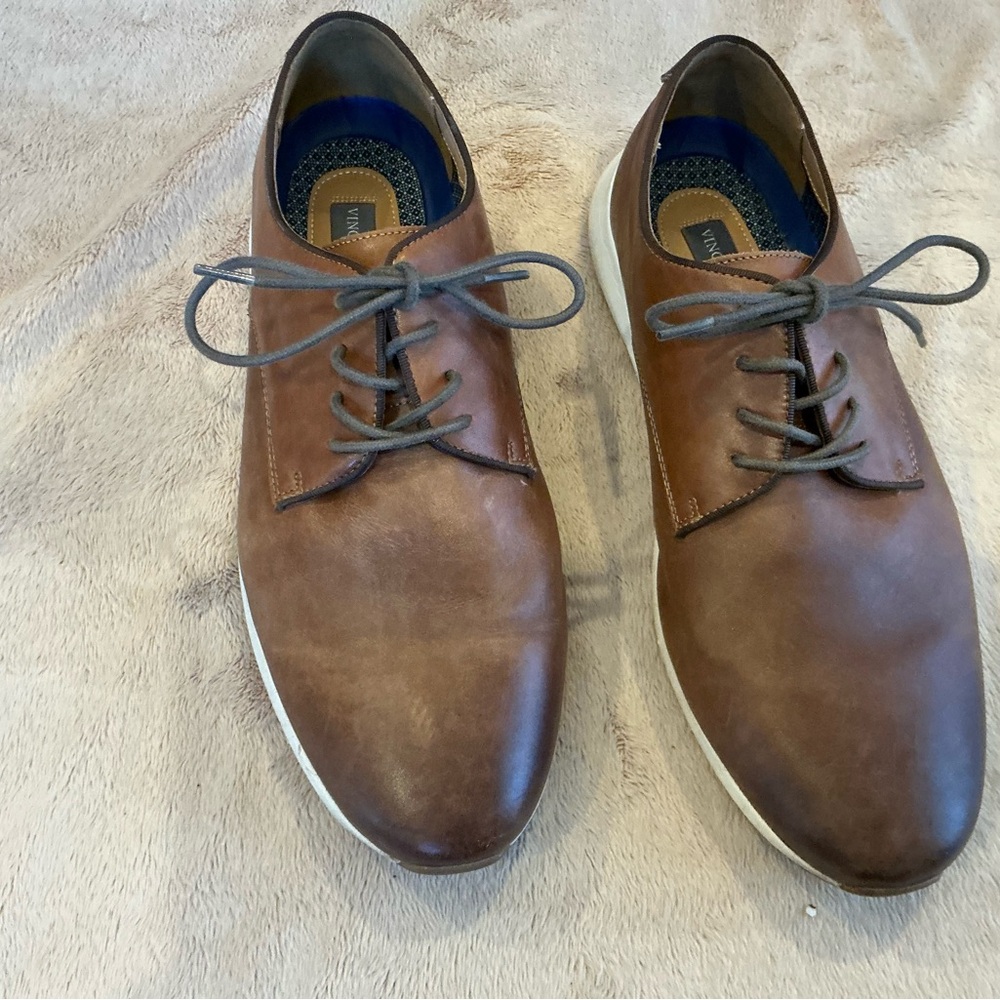 Vince Camuto men’s Lawson Oxford shoes. Size 11 1/2 medium.